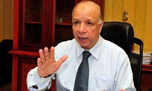 محافظ القاهرة يرفض تطوير المستثمرين الحدائق.. ويؤكد: "هيسحلوا الغلابة"