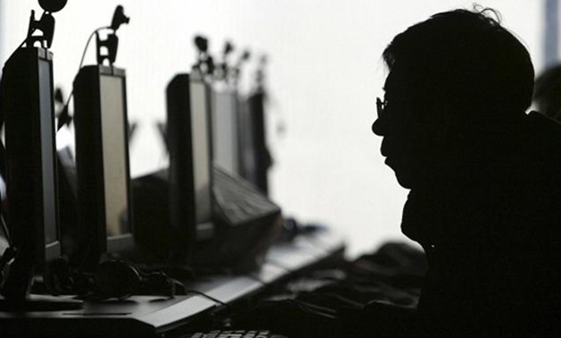 قانون جرائم الإنترنت الجديد: الحبس سنة عقوبة التحريض على ممارسة الفجور على الإنترنت