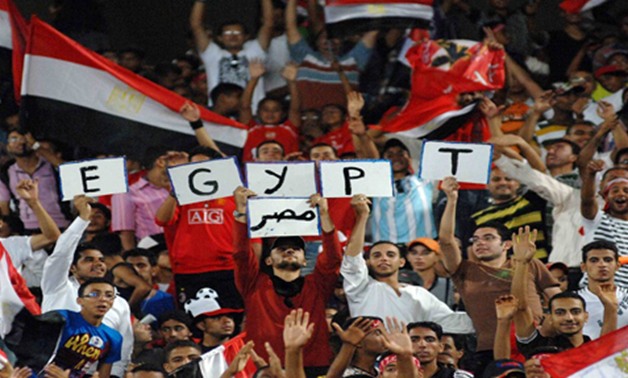 محافظ السويس: توفير شاشات عرض بجميع أحياء المحافظة لمشاهدة مباراة المنتخب