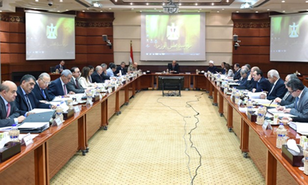 خبراء أجانب: الحكومة المصرية مضطرة لرفع أسعار الطاقة لاستقرار الاقتصاد