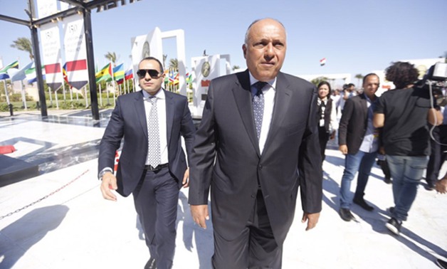 وزيرا خارجية مصر و البحرين يصلان قصر التحرير للمشاركة فى اجتماع "أزمة قطر"