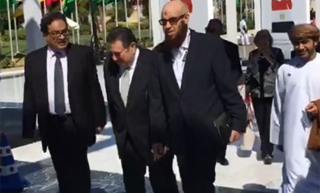 وصول يونس مخيون رئيس حزب النور لمقر احتفالية "150 عام برلمان" بشرم الشيخ 