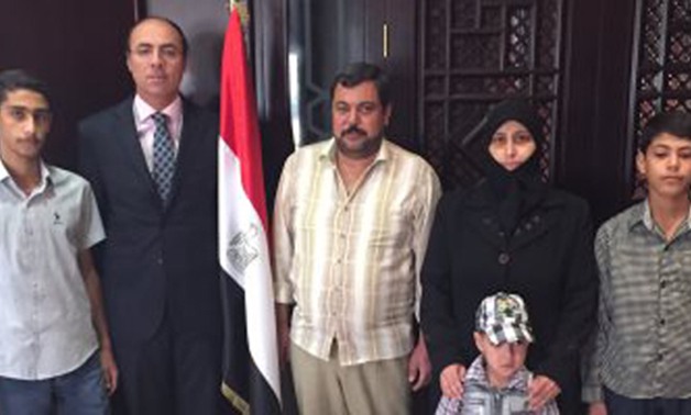 سفارة مصر بدمشق تنقذ مصرى وزوجته من اشتباكات الغوطة وتعيدهما للقاهرة