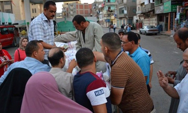 توزيع 32.5 طن سكر بسعر 5 جنيهات للكيلو أمام ديوان عام محافظة دمياط