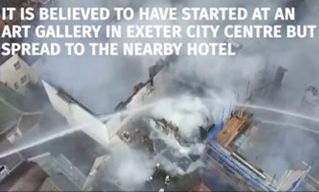 سقوط أقدم فندق فى إنجلترا بعد نشوب حريق دام يومين