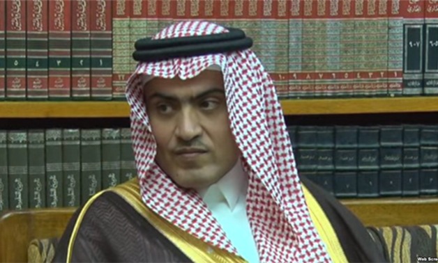وزير الدولة السعودى لشؤون الخليج يصل القاهرة لتقريب وجهات النظر بين مصر والمملكة