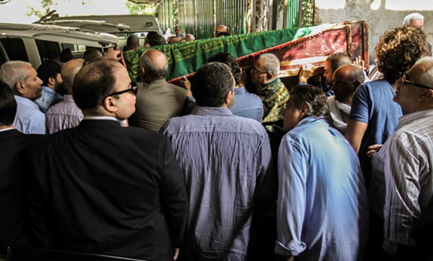 تشييع جنازة مدير مكتب الرئيس السادات الأسبق بمسجد مصطفى محمود