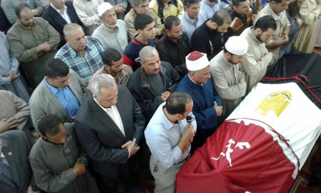 تشييع جثمان المجند أحمد ماهر شهيد الواجب بسيناء فى جنازة عسكرية بمسقط رأسه بالشرقية