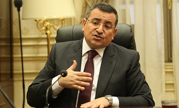 النائب أسامة هيكل يطالب الإعلام بتحفيز المواطنين لنزول انتخابات الرئاسة