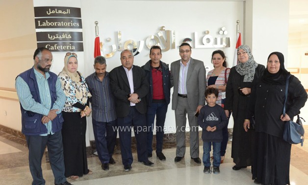 بالصور.. قيادات حزب حماة وطن فى زيارة لدعم مستشفى علاج الأورام بالمجان فى الأقصر