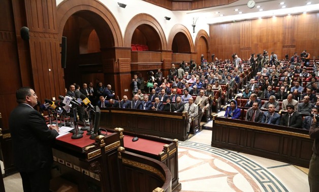 أسامة هيكل يرد على النواب المعترضين على قانون الإعلام: "ما بنسلقش قوانين..وما بنخفش"