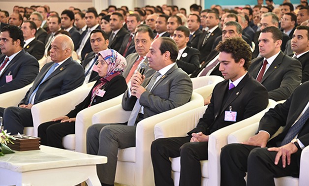 بحضور الرئيس السيسى.. انطلاق جلسة الإصلاح الاقتصادى فى مؤتمر الشباب 