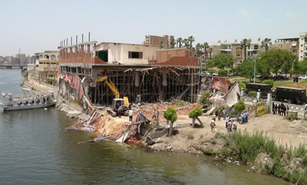 "النيل" يتنفس بعد القضاء على المخالفات.. إزالة 14 حالة تعد على النهر فى دمياط
