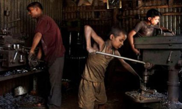 النائب أسامة الأشمونى يطالب الحكومة بخطة متكاملة لمواجهة ظاهرة انتشار عمالة الأطفال