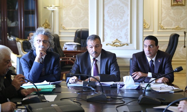 رئيس هيئة الإسعاف للبرلمان: "الإسعاف الأرضى" الأكثر استخداما فى مصر وعندنا طيارتين فى وزارة الصحة