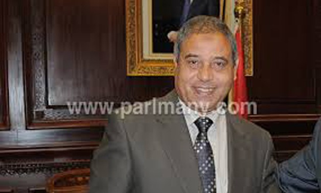 النائب إبراهيم نظير يطالب بمحاسبة المسؤول عن تعطل أجهزة صرف السلع التموينية منذ 4 أيام