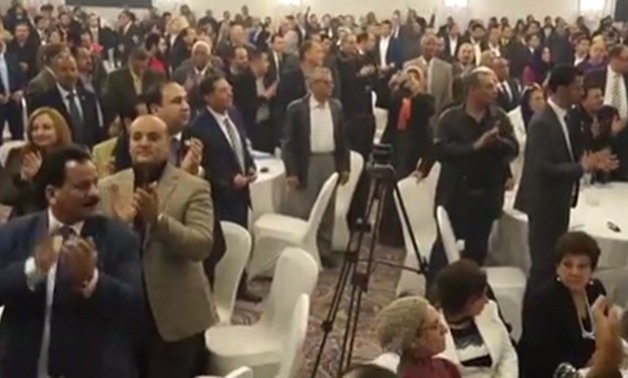 بالفيديو .. لحظة تصويت أعضاء المصريين الأحرار بأغلبية ساحقة على تعديل اللائحة وإلغاء مجلس الأمناء