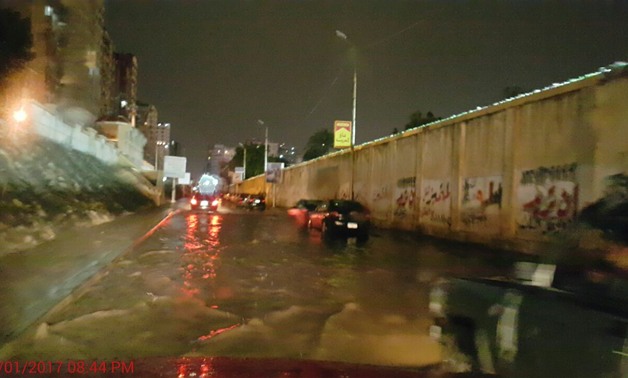 بالصور.. الأمطار تُغرق بعض مناطق الإسكندرية.. وغرب المحافظة الأكثر تضررًا