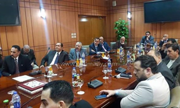 بالصور.. محافظ بورسعيد يلتقى نواب وأحزاب المدينة لمناقشة المستجدات بالمحافظة