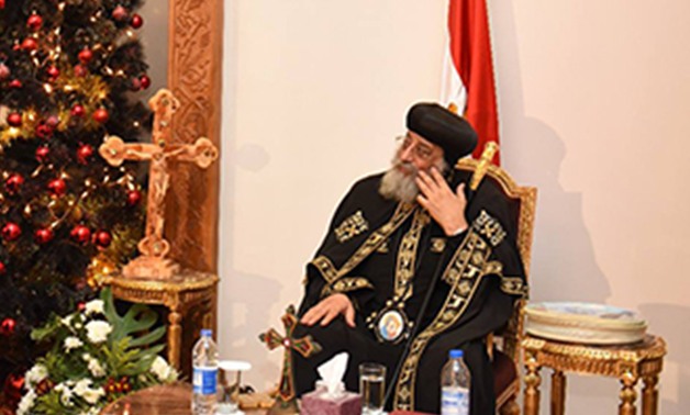 البابا تواضروس الثانى يستقبل كاهن الكنيسة السريانية بالقاهرة