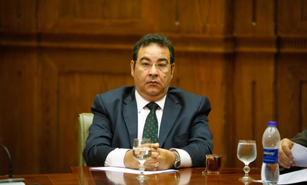 فيديو.. برلمانى يطالب المصريين بتجديد تفويض للسيسي للقضاء على أهل الشر فى الانتخابات