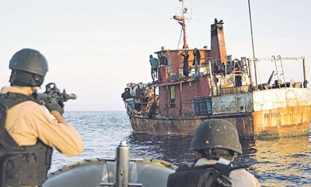 هجوم مسلح على ناقلة نفط بمضيق باب المندب قبالة السواحل اليمنية