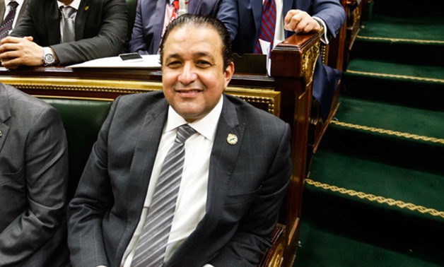 النائب علاء عابد يعلن موافقة المصريين الأحرار على إسقاط عضوية "السادات"