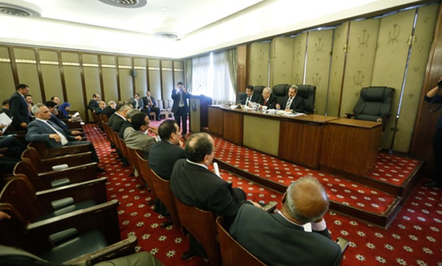 تشريعية النواب توافق على عدم نقل وقائع جلسات المحكمة إلا بإذن رئيس الدائرة