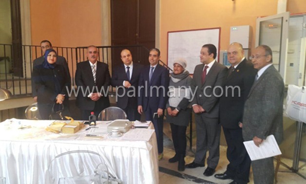 بالصور.. "حقوق إنسان البرلمان" تزور سفارة مصر بإيطاليا وتتابع استخراج بطاقات للجالية
