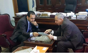 محمود حسين يلتقى رئيس مصلحة الجمارك