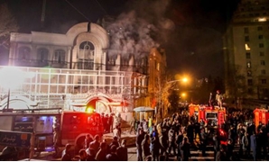 حرق سفارة السعودية فى إيران
