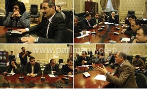 جلسة لجنة حقوق الإنسان برئاسة مرتضى منصور