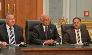 اجتماع رئيس مجلس النواب مع ممثلى الهيئات البرلمانية