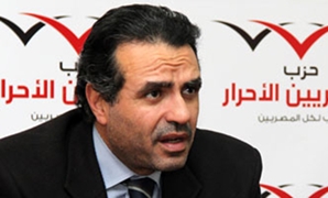 محمود العلايلى رئيس حزب المصريين الأحرار