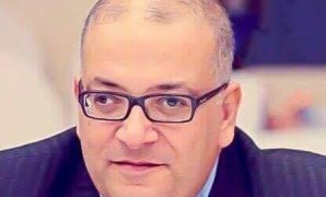 الدكتور شريف درويش اللبان أستاذ الصحافة بكلية الإعلام جامعة القاهرة