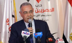 الدكتور عصام خليل رئيس حزب المصريين الأحرار 