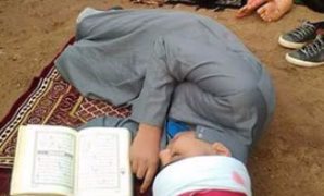 طلاب يجسدون حادث مسجد الروضة