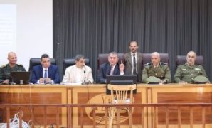 محافظ كفر الشيخ خلال انعقاد المجلس التنفيذ