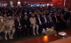 محافظ بورسعيد والقيادات بندوة "الجيش أبطال المستقبل"