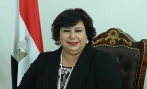 وزيرة الثقافة  - إيناس عبد الدايم