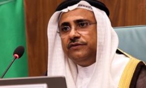 رئيس البرلمان العربي يعزي البحرين في شهداء قوة الدفاع