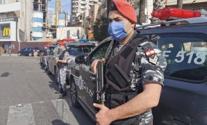 الجيش اللبنانى فى محيط البنك