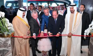 الرئيس السيسى والقادة العرب يتفقدون مدينة العلمين الجديدة