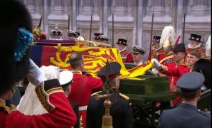جنازة الملكة اليزابيث 