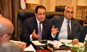النائب علاء عابد رئيس لجنة النقل والمواصلات