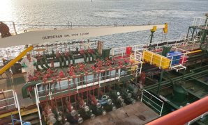 أول عملية تموين بالوقود الأخضر فى ميناء بورسعيد