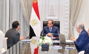 خلال الاجتماع