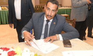 توافد المواطنين على ضريح الزعيم الراحل جمال عبد الناصر لإحياء الذكرى الـ53 لوفاته