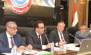 خالد عبدالغفار: المشروعات القومية لا تتوقف لقطاع الصحة على مستوى الجمهورية 
