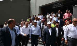 رئيس الوزراء يتفقد اليوم التشغيل التجريبى للمرحلة الأولى من الأتوبيس الترددى